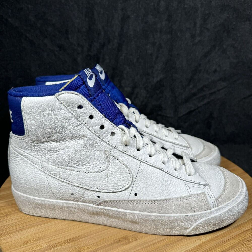Nike Blazer Mid '77  White Leather Shoes Sneakers Womens 8 (Mens 6.5) DO7396-991